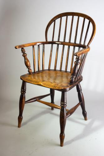 Classic Bow and Stick Back Windsor Chair