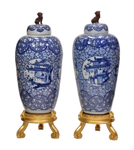 Chinese blue and white solider vases
