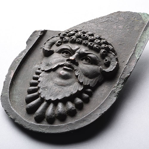 For BADA Week 2022, ArtAncient have chosen to feature this exceptional Fragment from an Over Life-Size Roman Imperial Statue, 1st - 2nd century AD.