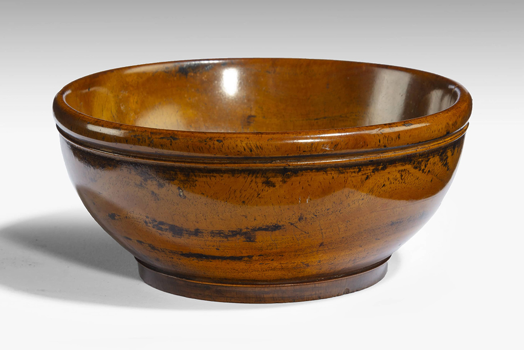 Fruitwood spice bowl