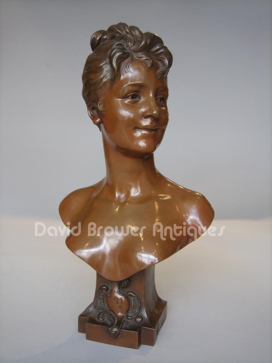 An Exhibition bronze bust by Emile Pinedo