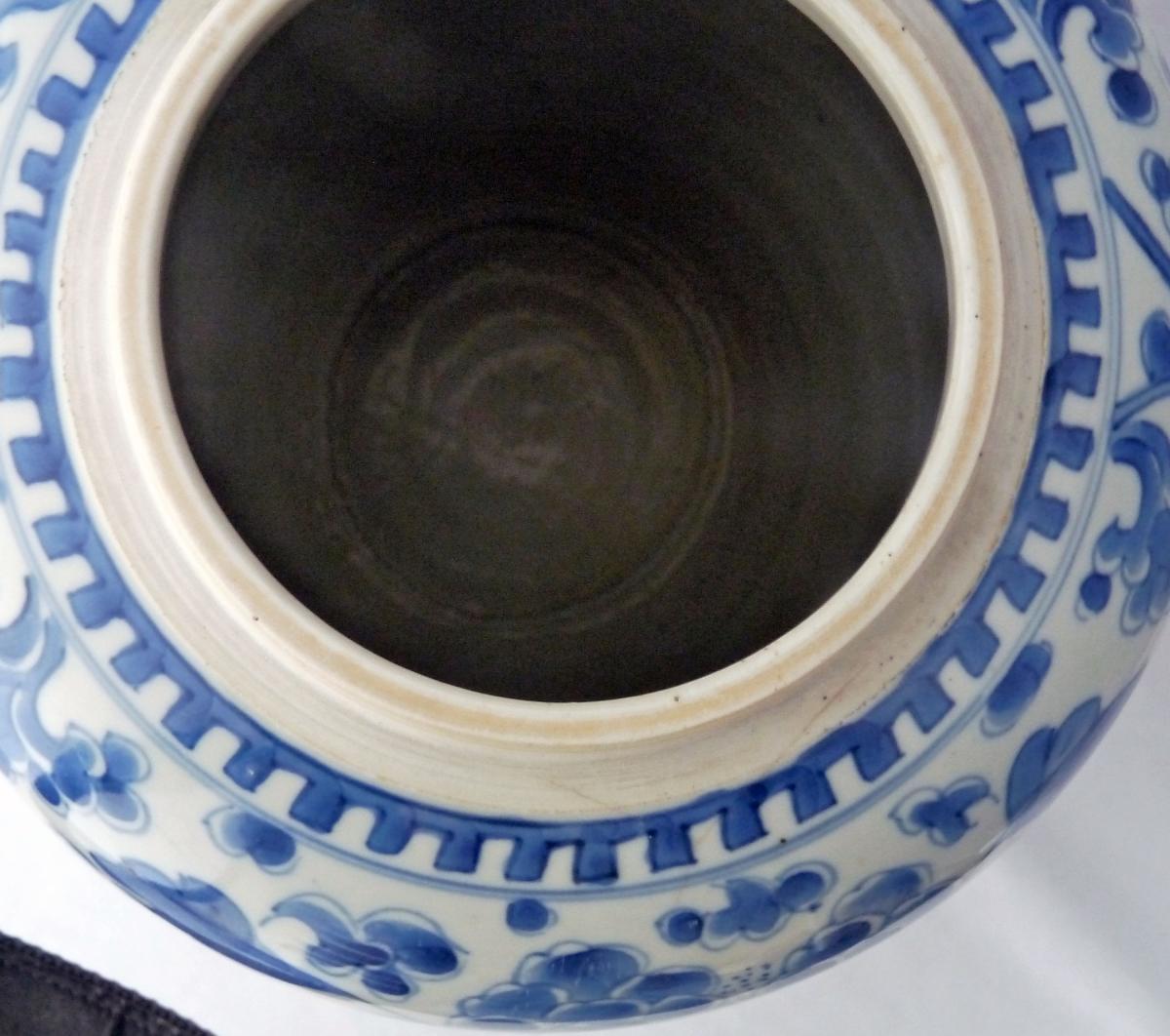 Kangxi Blue and White Porcelain Jar