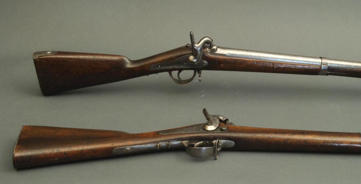 PAIR OF FRENCH PERCUSSION RIFLES, Circa 1840