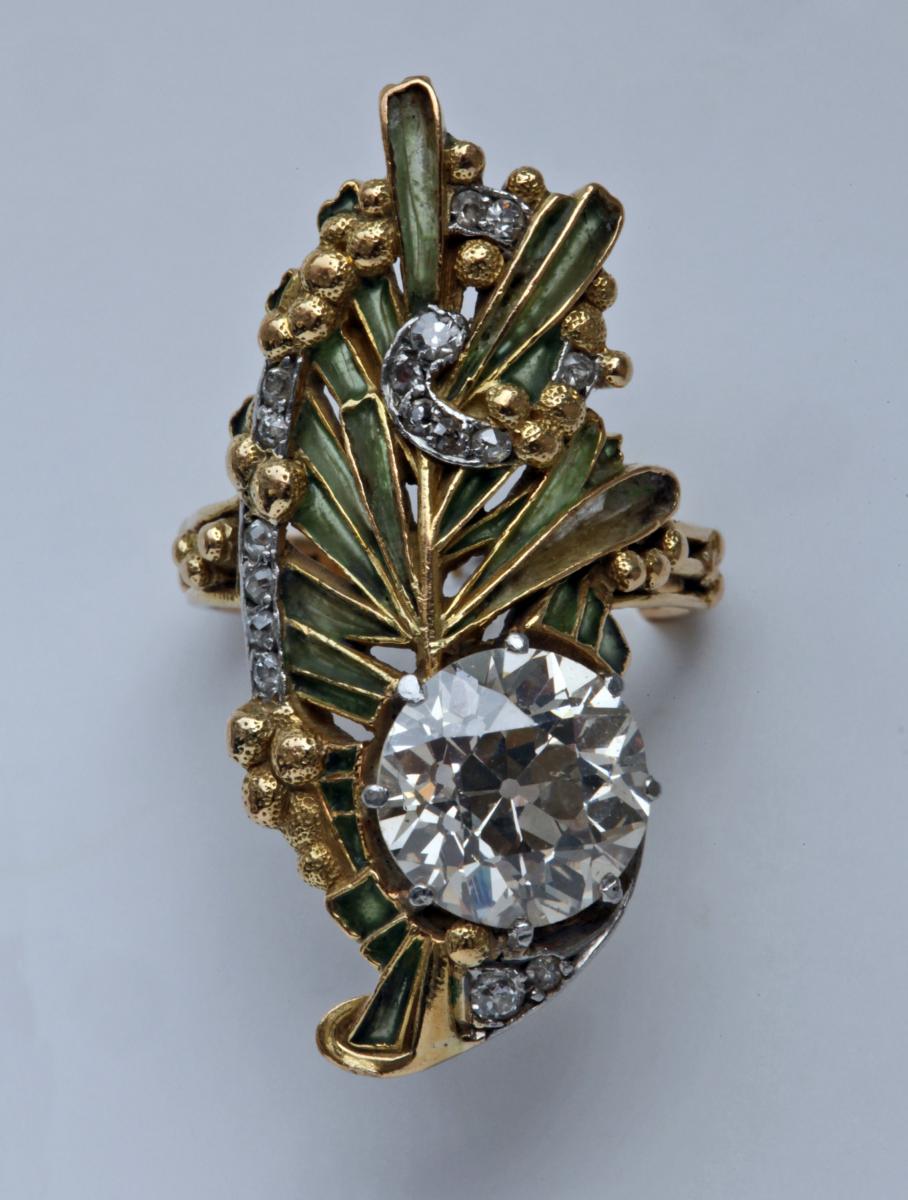 Magnificent Art Nouveau Ring Attributed to Rene Lalique