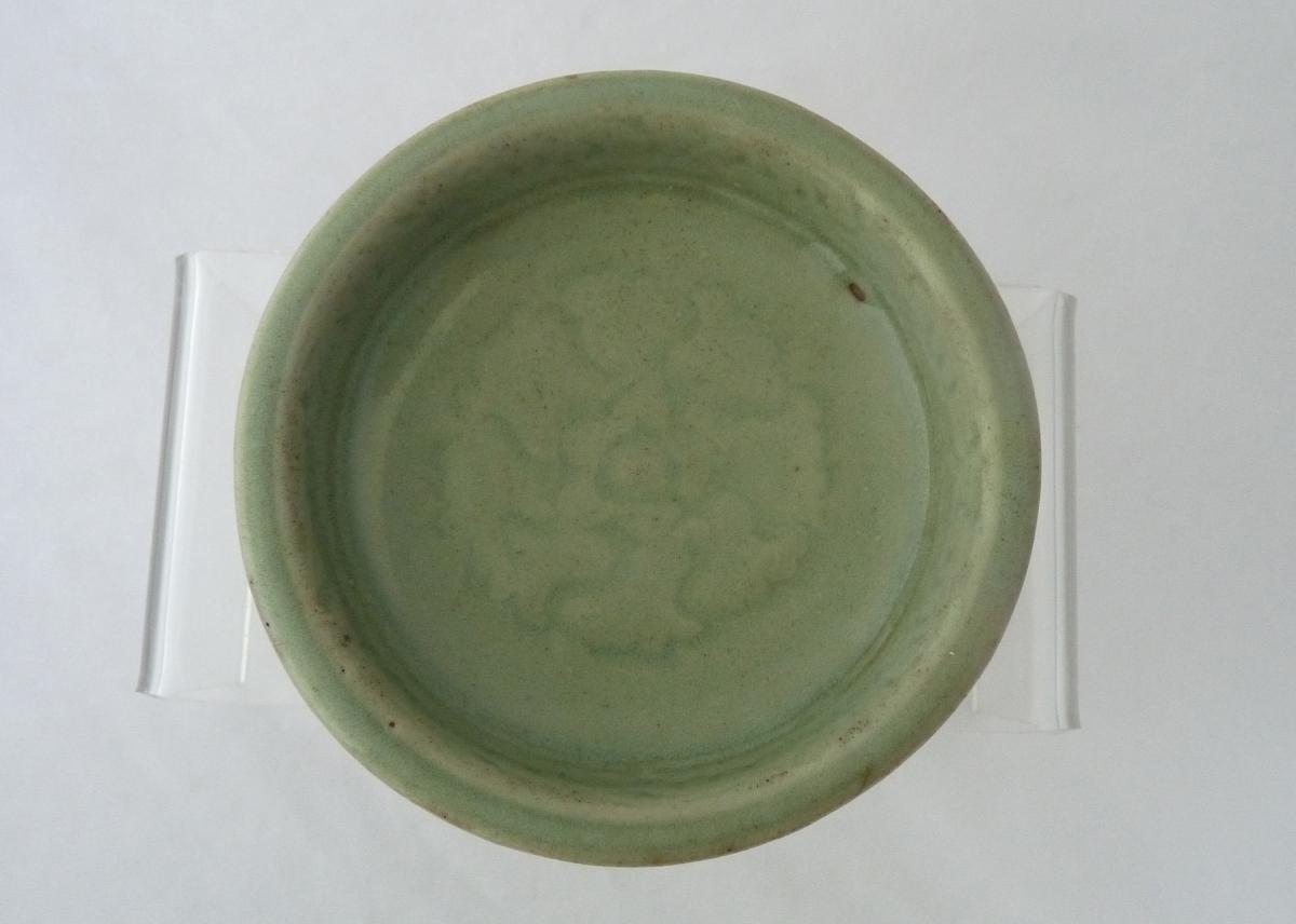 Ming Longquan Celadon Warming Bowl