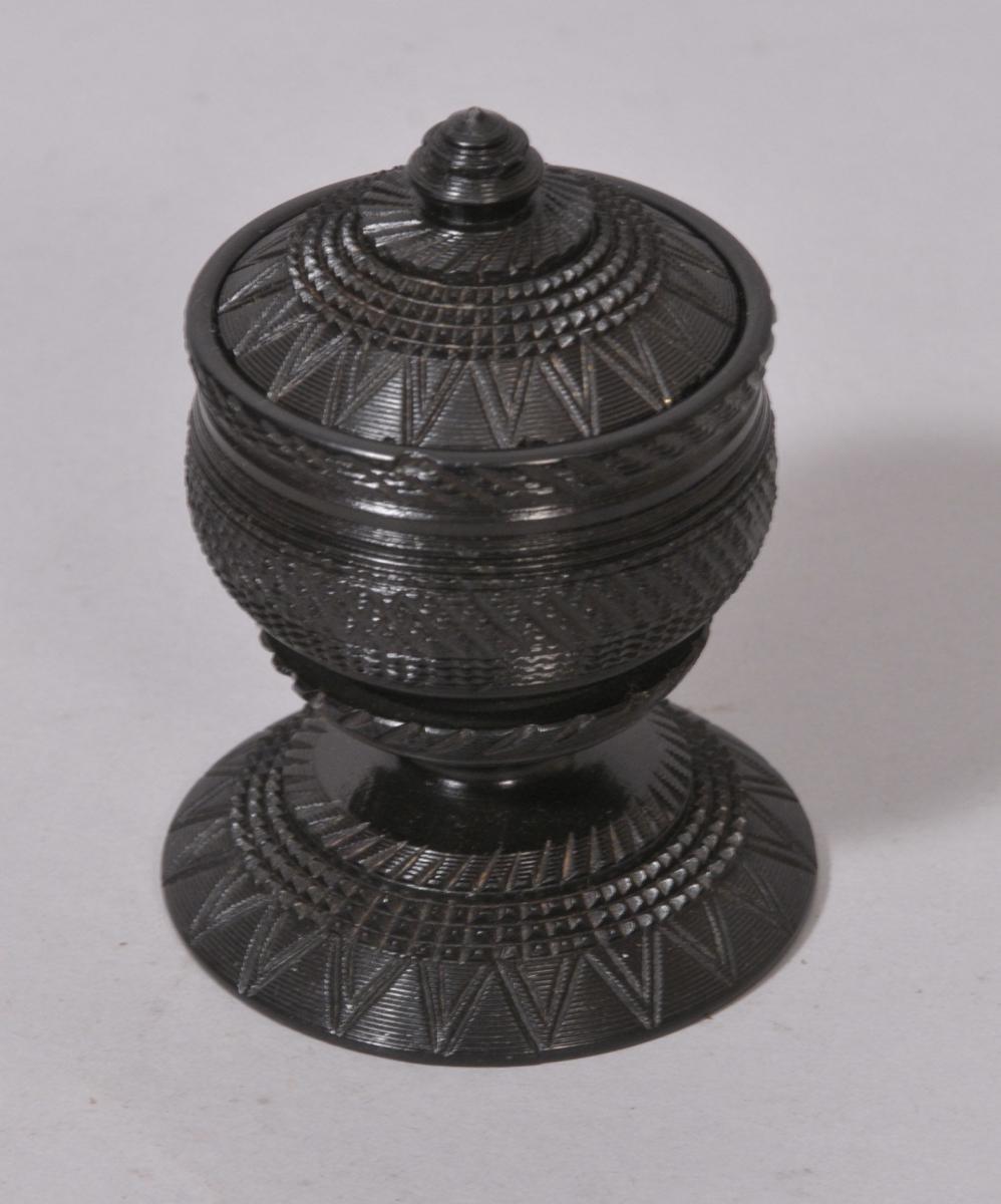 S/2340 Antique Treen 19th Century Ebony Spice Pot