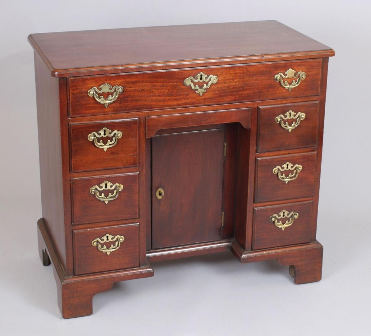 George II period mahogany kneehole dressing-table