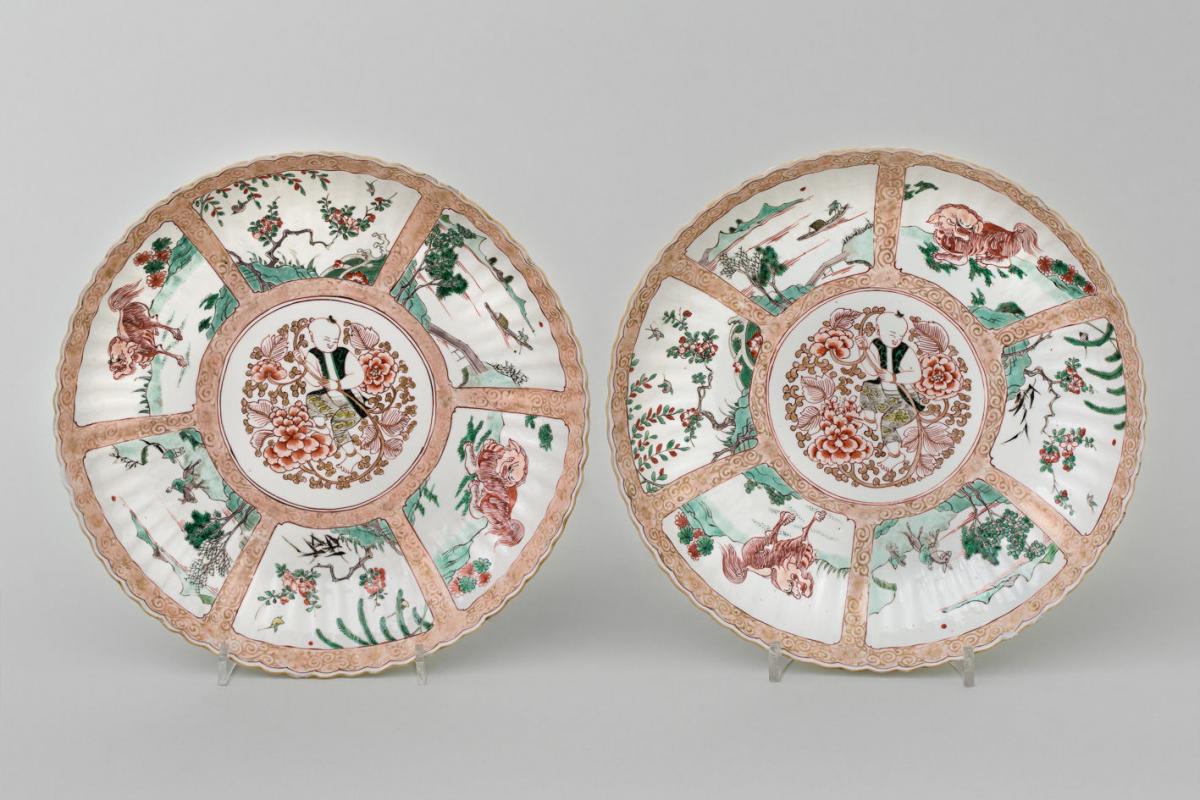 A Pair of Rare Chinese Famille Verte and Noir Dishes