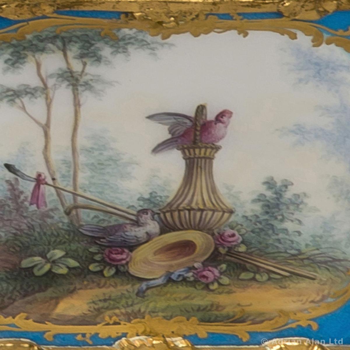 Sèvres-Style Porcelain Table Box