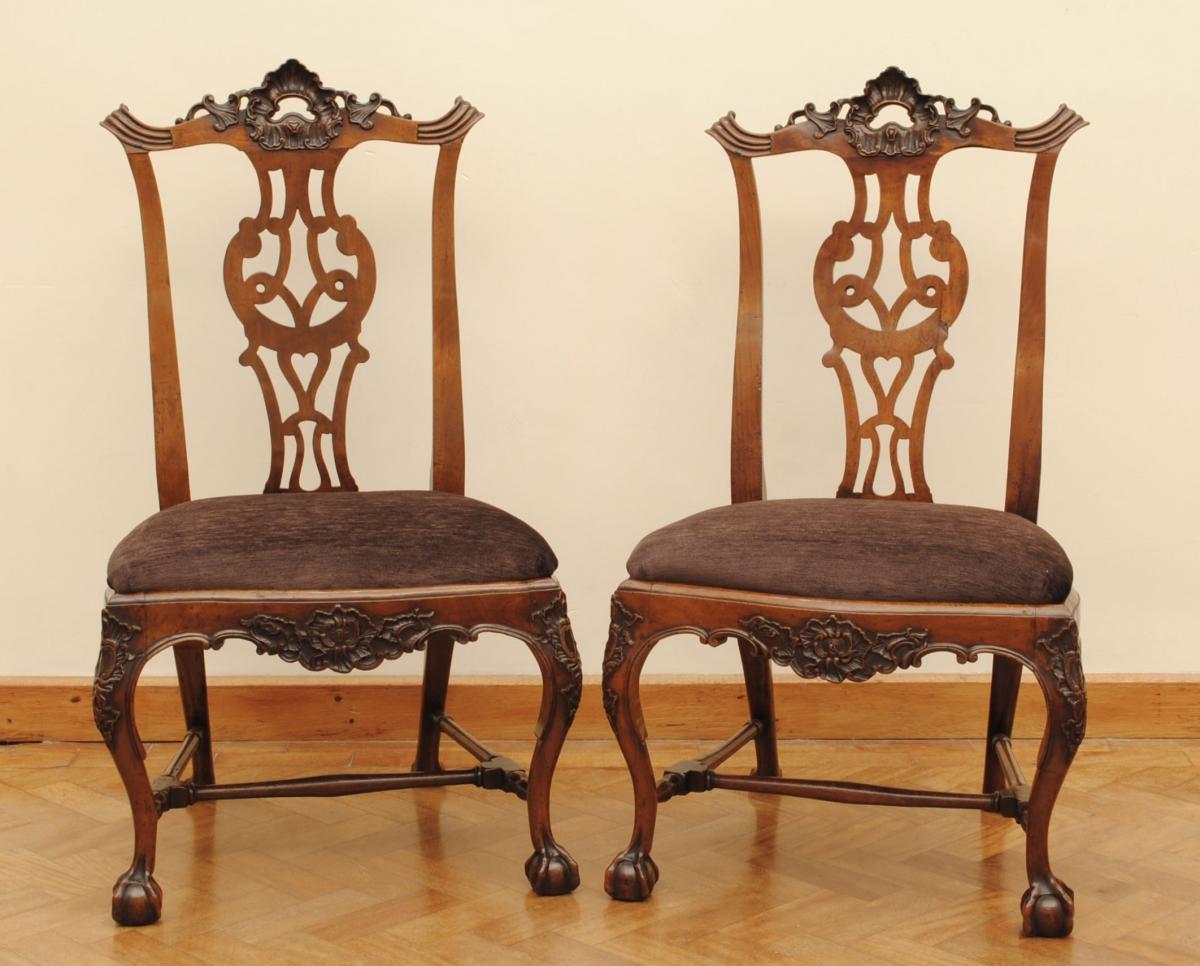 Set of Eight Portuguese Walnut Chairs, Circa 1770