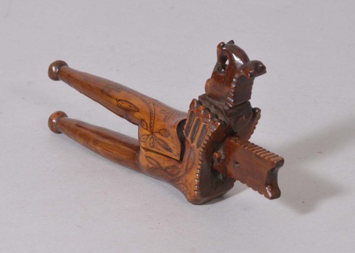S/2529 Antique Treen 18th Century Yew Wood Lever Action Nut Cracker | BADA