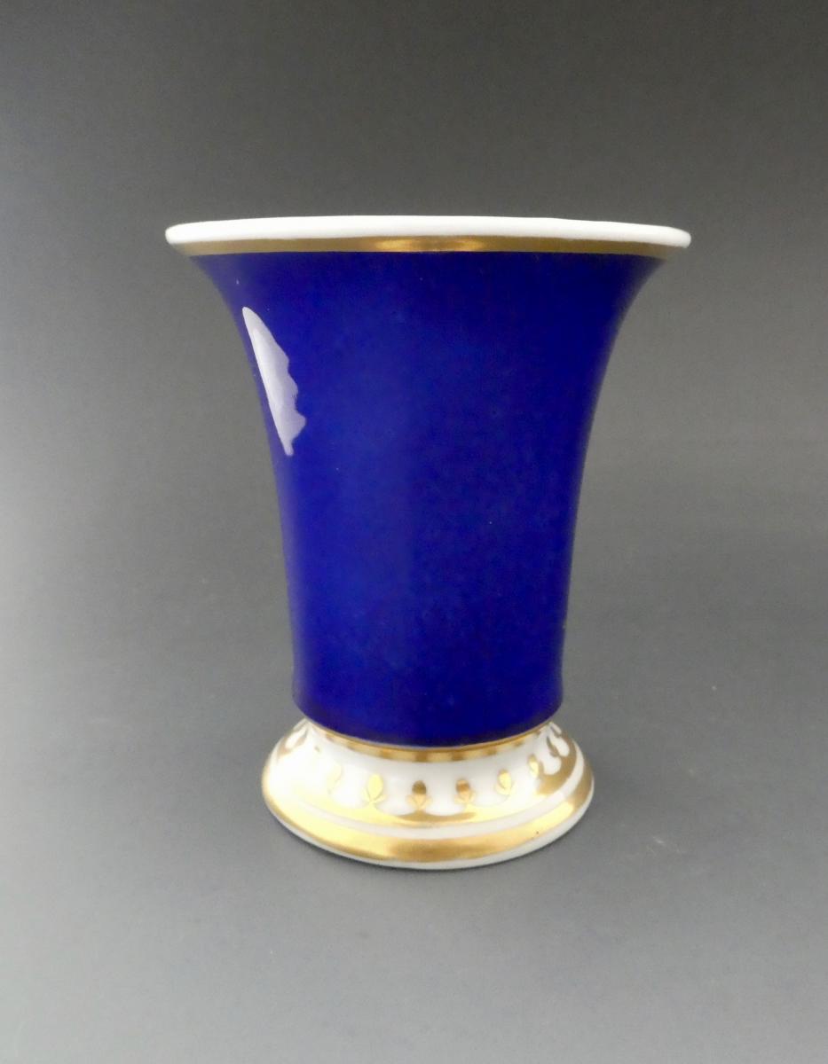 Chamberlains Worcester porcelain spill vase. circa 1820
