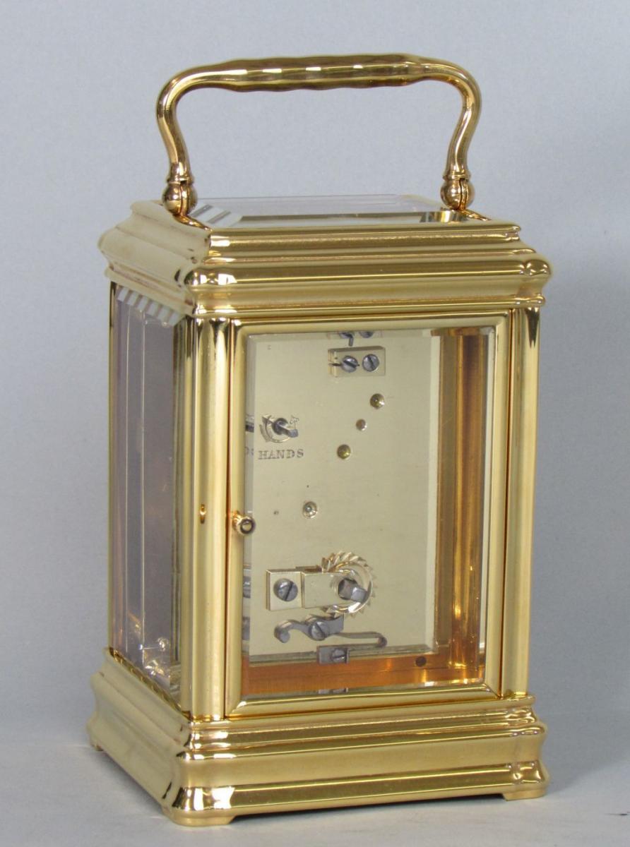 Drocourt, Paris: A timepiece Gorge carriage clock