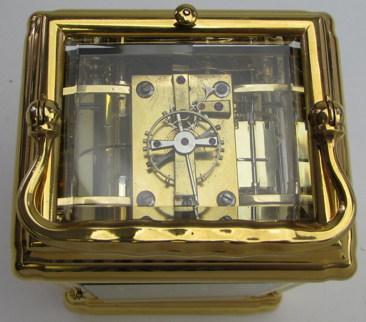 Holingue frères: A gorge striking carriage clock