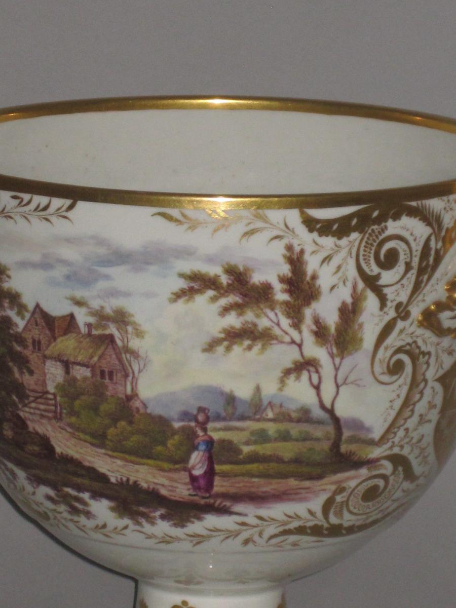 LARGE DERBY PORCELAIN CUP. CIRCA 1815