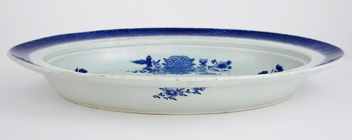 Chinese Export Blue Fitzhugh Platter and Mazarin