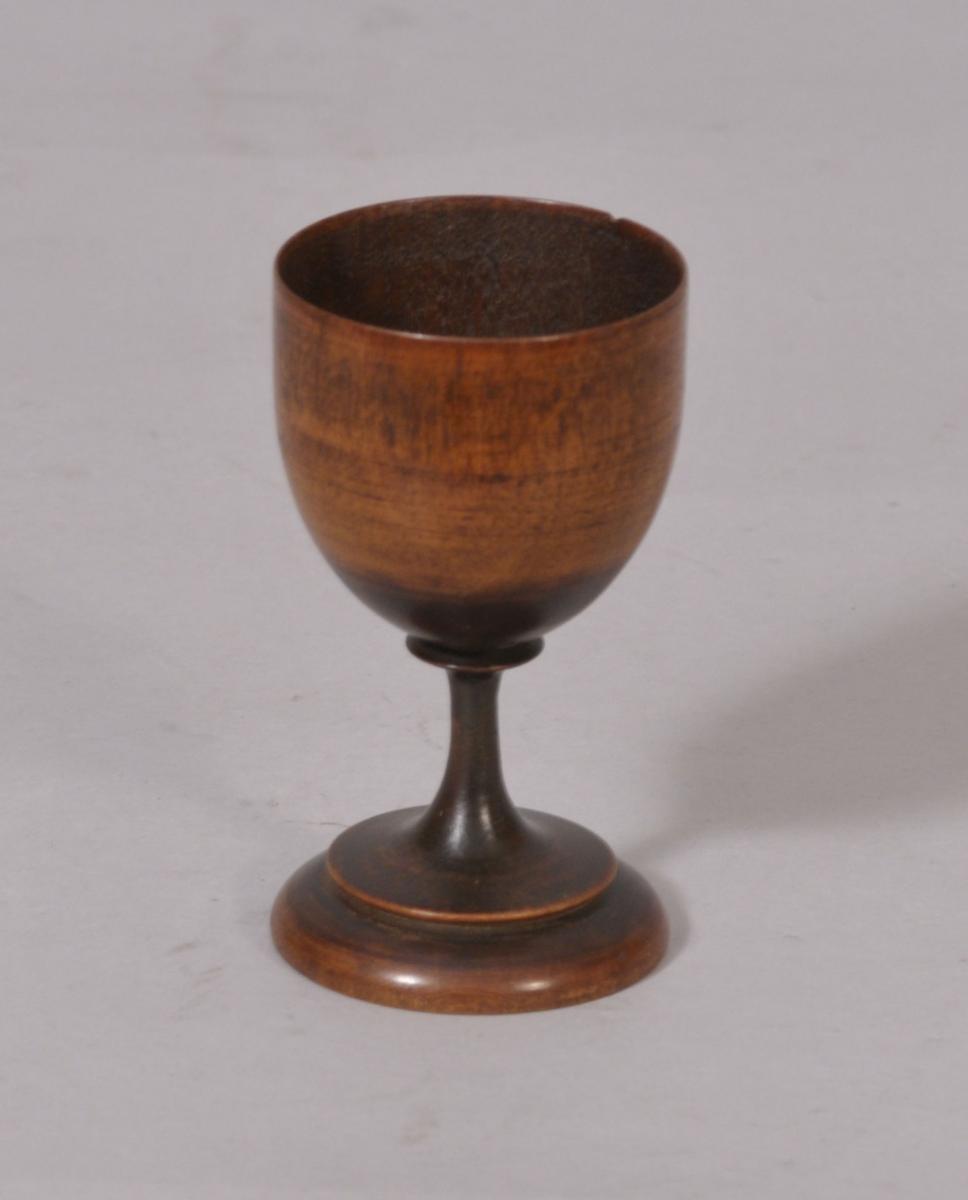 S/3127 Antique Treen 19th Century Mahogany Egg Cup