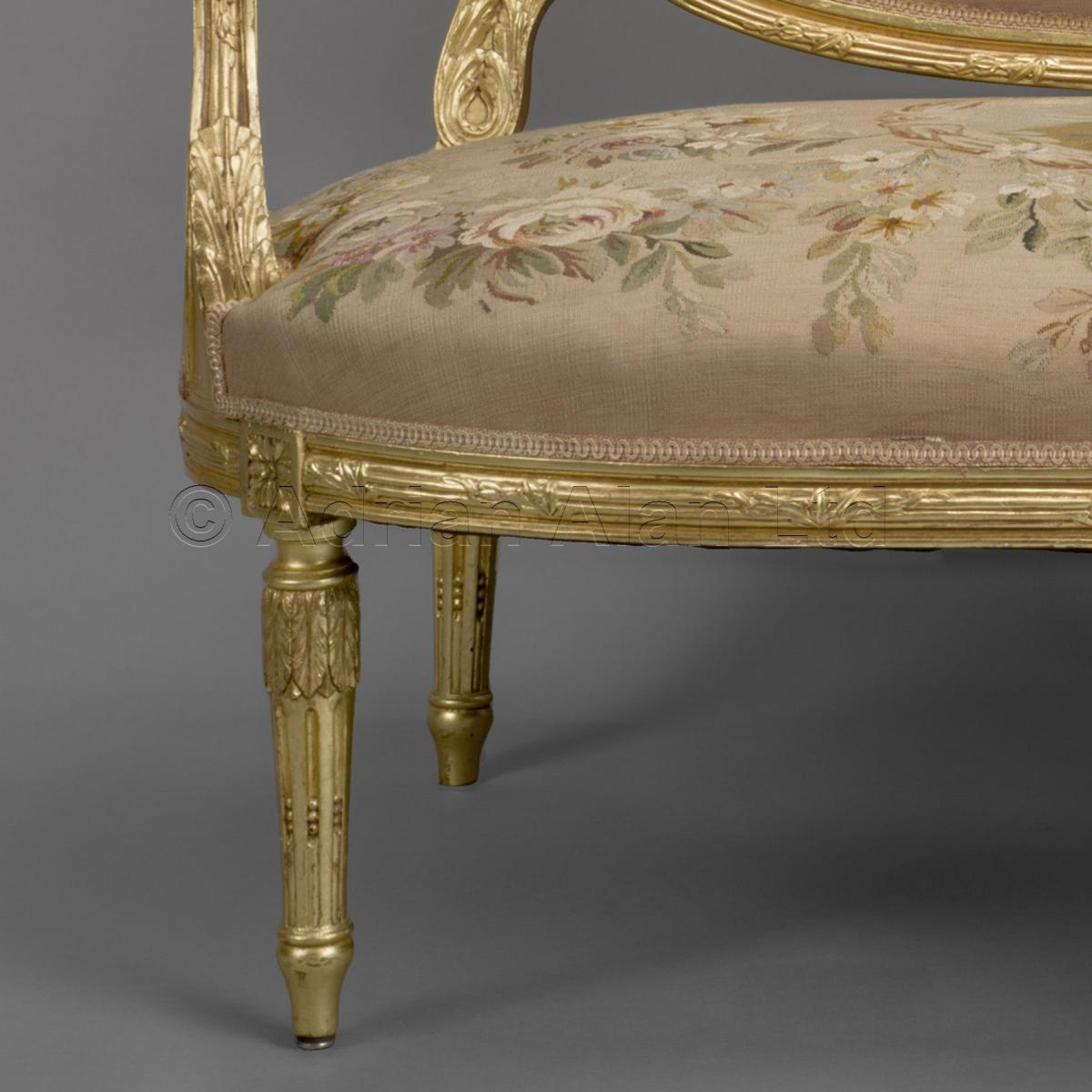 Louis XVI Style Canapé