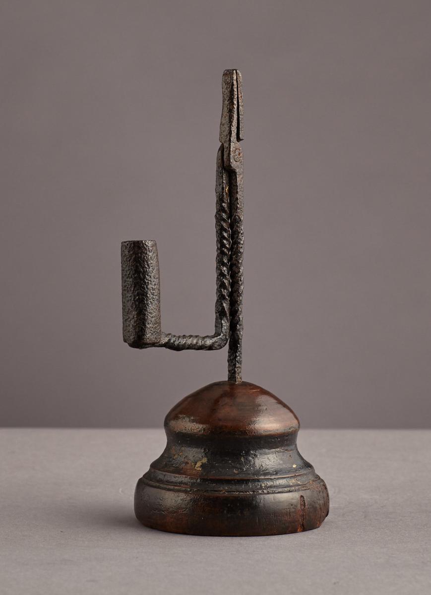 Early 19th Century Twist Stem Wrought Iron and Beech Rush Nip