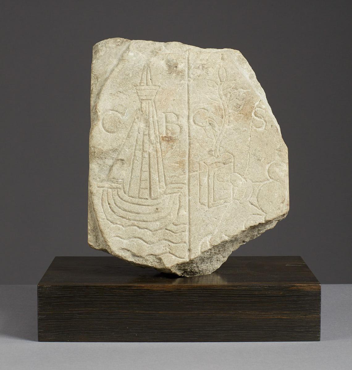 Mid 16th Century Commemorative Stone Marker   British 1550-1570