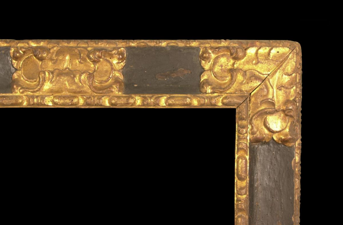 Spanish 17th century reverse section carved and gilded frame