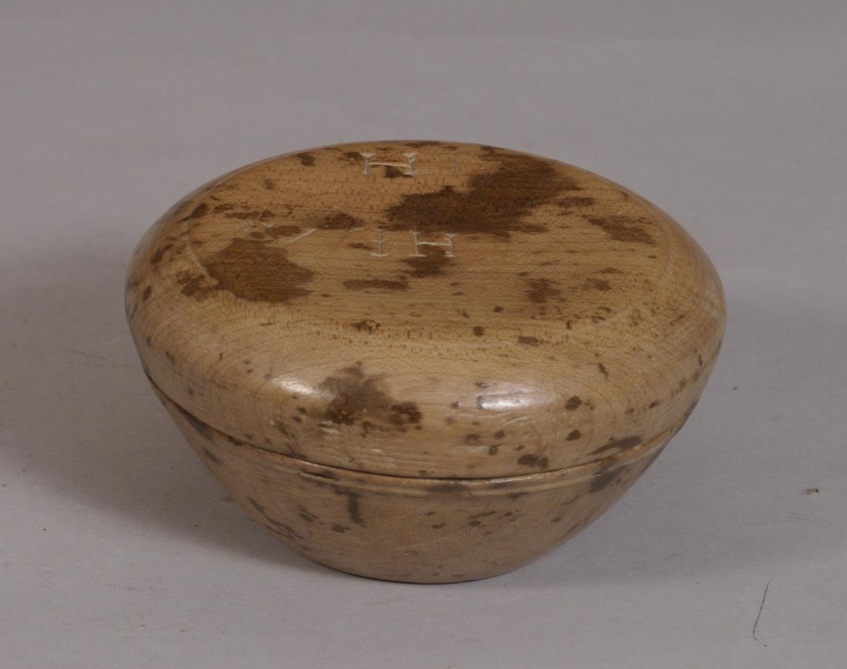 S/3354 Antique Treen 19th Century Sycamore Butter Bowl (Mealey Beg)
