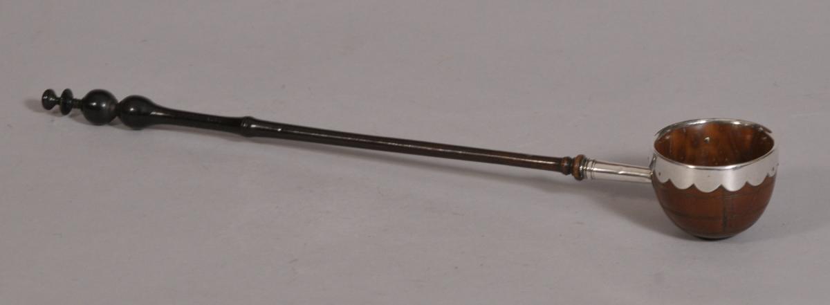 S/3340 Antique Treen Charles II Drinking Ladle