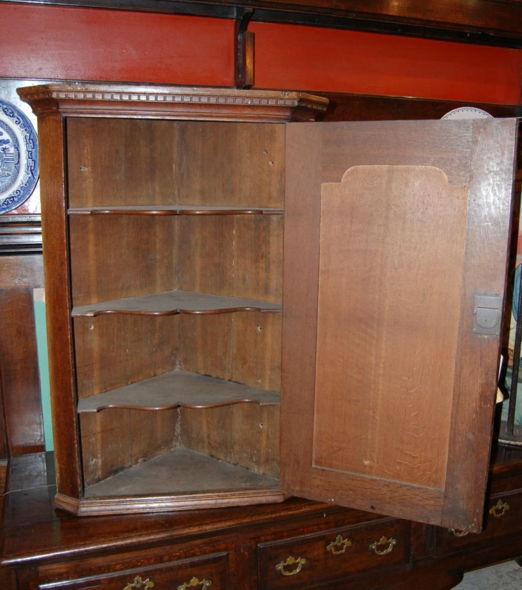 Oak Corner Cupboard, late 18th century