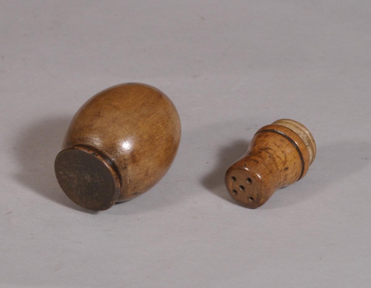 S/3450 Antique Treen 19th Century Sycamore Pepper or Spice Shaker