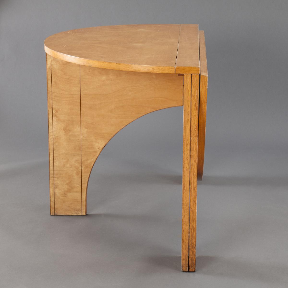 Gerald Summers Dining Table  - Made by Makers of Simple Furniture (1931-1940)
