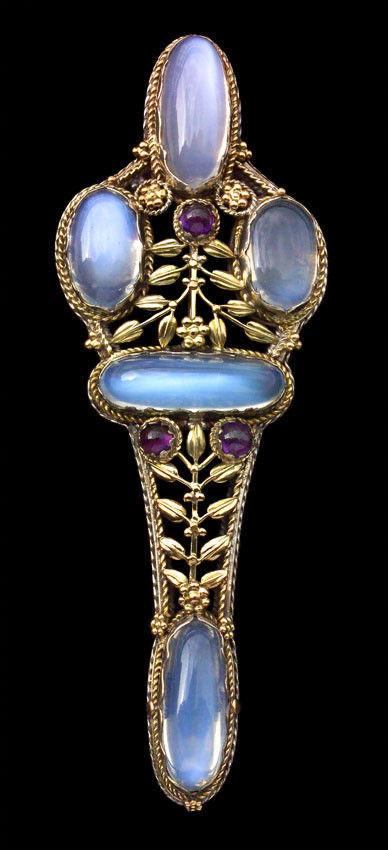 An Impressive Artificers' Guild Arts & Crafts Brooch Attributed to EDWARD SPENCER (1873-1938)