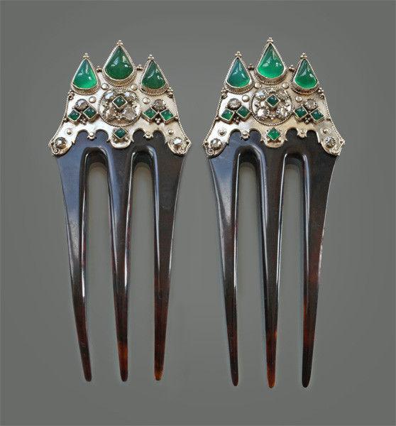 BRITISH ARTS & CRAFTS (1880-1930) ‘Gothic Revival’ Jewelled Combs
