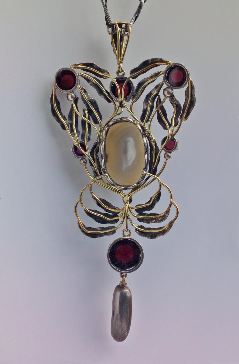 Superb Guild of Handicraft Pendant Attributed to CHARLES ROBERT ASHBEE (1863-1942)