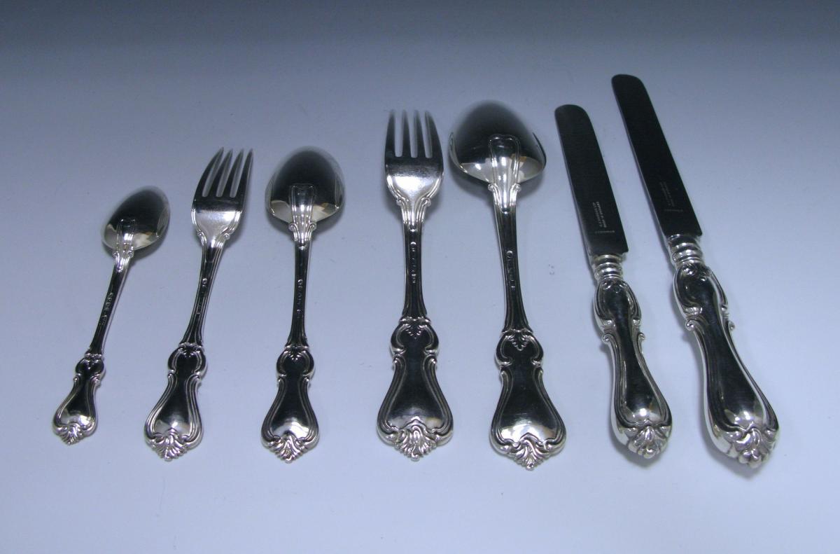 Albert pattern cutlery flatware service set 1857