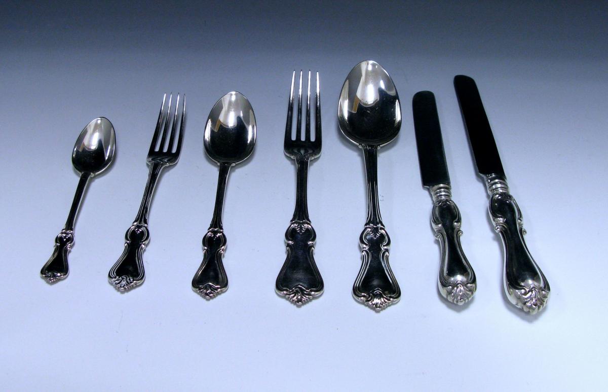 Albert pattern cutlery flatware service set 1857