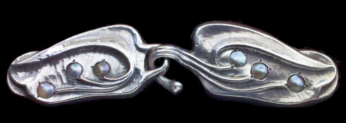 LIBERTY & CO (worked from c.1875) Art Nouveau 'Pea Pod' Cloak Clasp