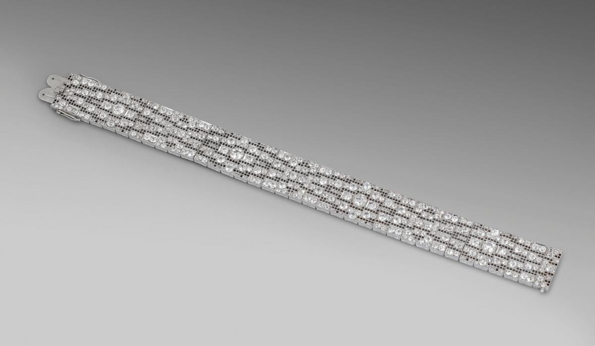 Diamond Set Lacework Strap Bracelet