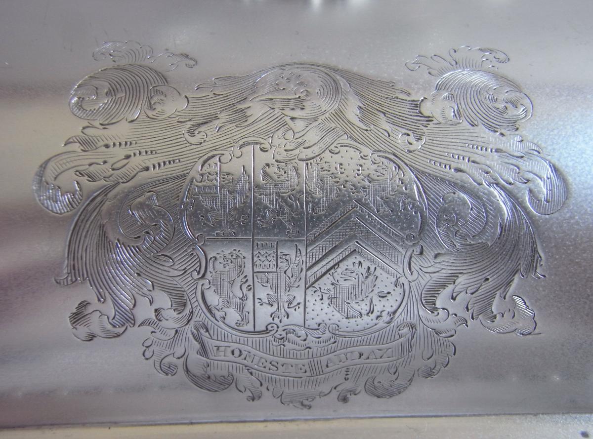 An exceptionally fine George III Entree Dish made in London in 1818 by Benjamin Smith