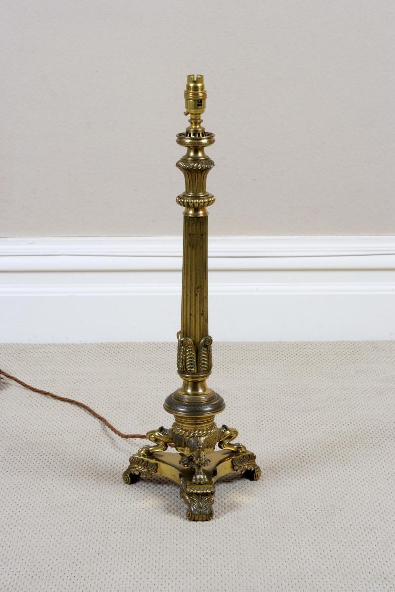 Excellent quality period gilt bronze table lamp