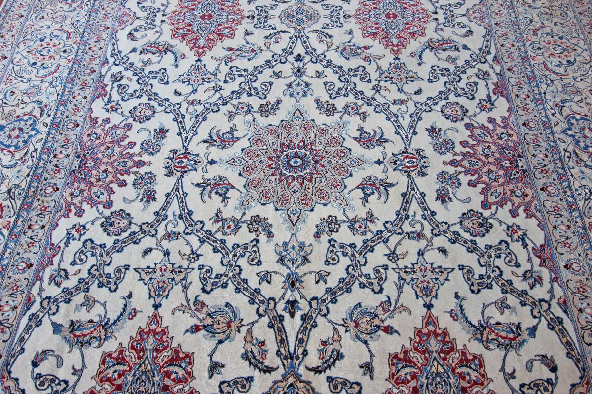 Nain carpet