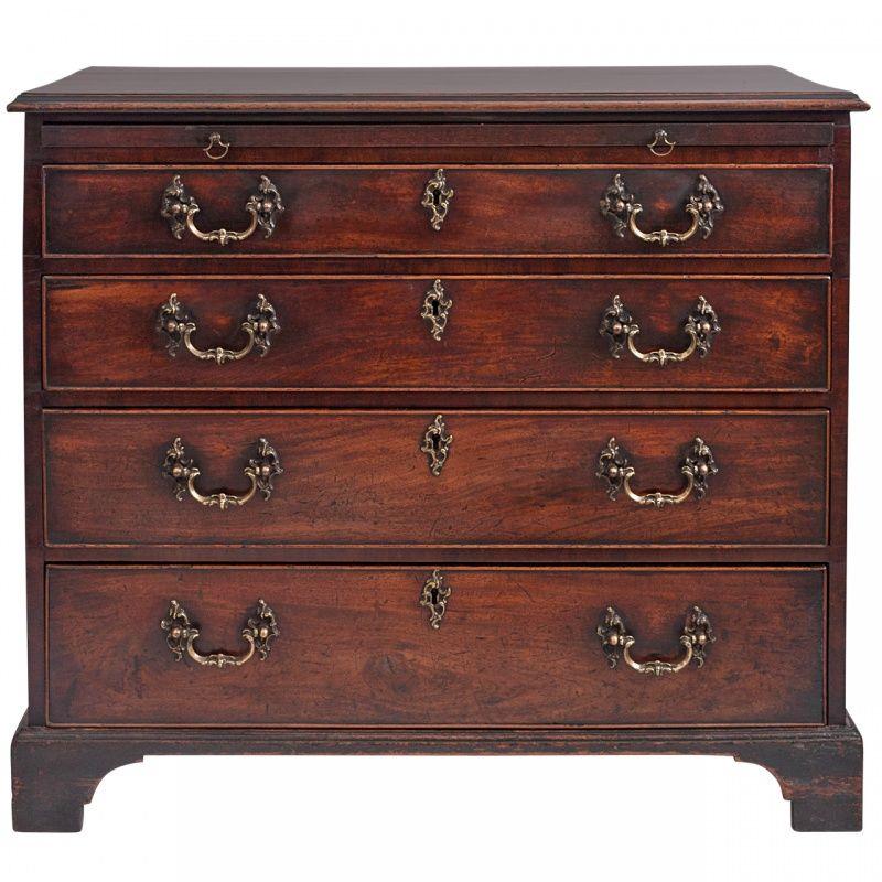 Mahogany chest of drawers with brushing slide