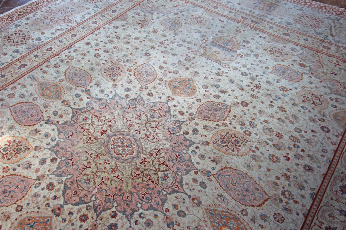 Sivas Carpet