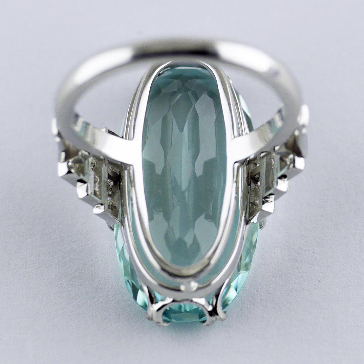 18ct Aquamarine and Diamond Ring