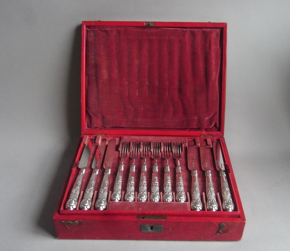 An extremely fine Cased George IV Fruit Set made in Sheffield in 1825/26 by Aaron Hadfield