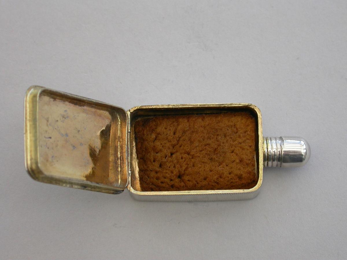 George III Silver 'Snuff Bottle' Vinaigrette