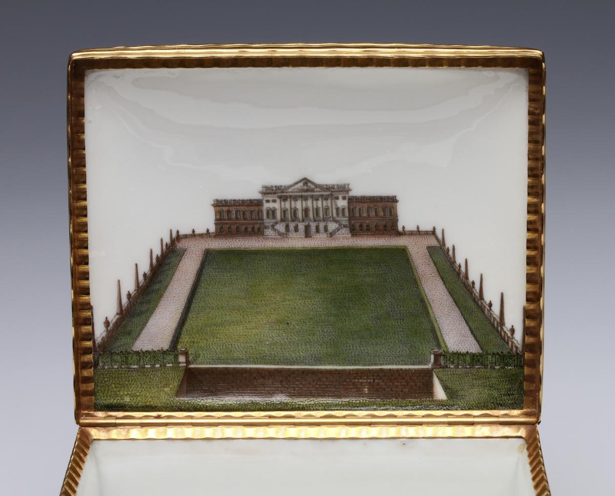 A Meissen gold-mounted table snuff box painted with a view of Wanstead House 1750