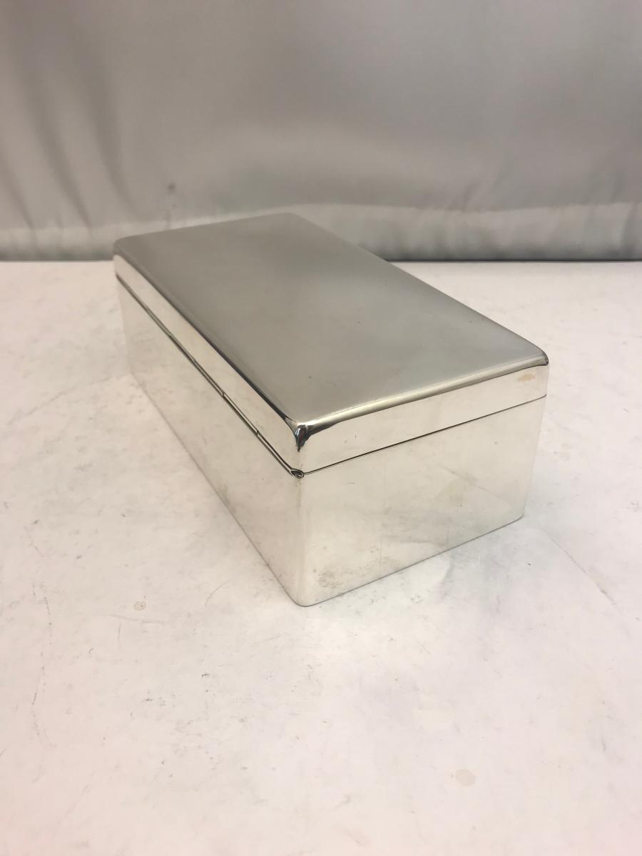 Antique sterling silver box with solid lid