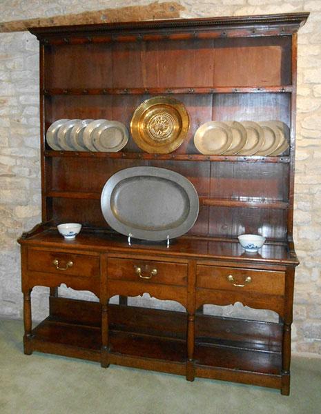 Oak and pine pot board dresser, Circa 1790