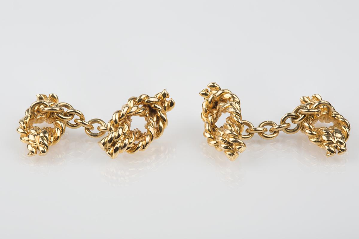 Vintage Cufflinks of Reef Knots in Textured 18 Carat Gold, English circa 1960