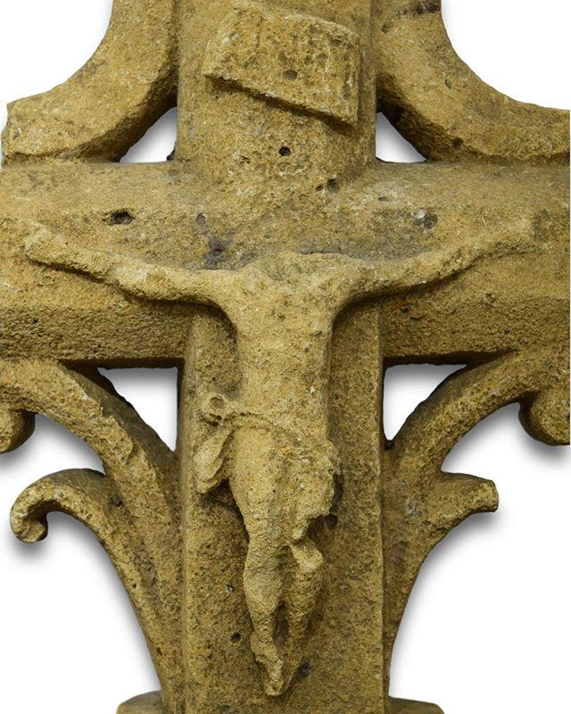 Sandstone crucifix dated 1634. Flemish, first half of the 17th century